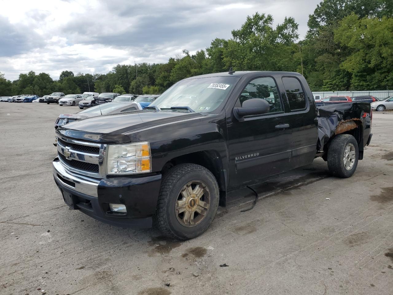CHEVROLET SILVERADO 2011