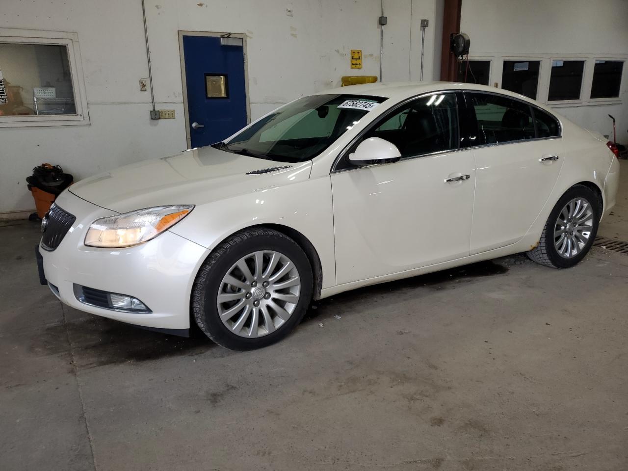 BUICK REGAL PREM 2012