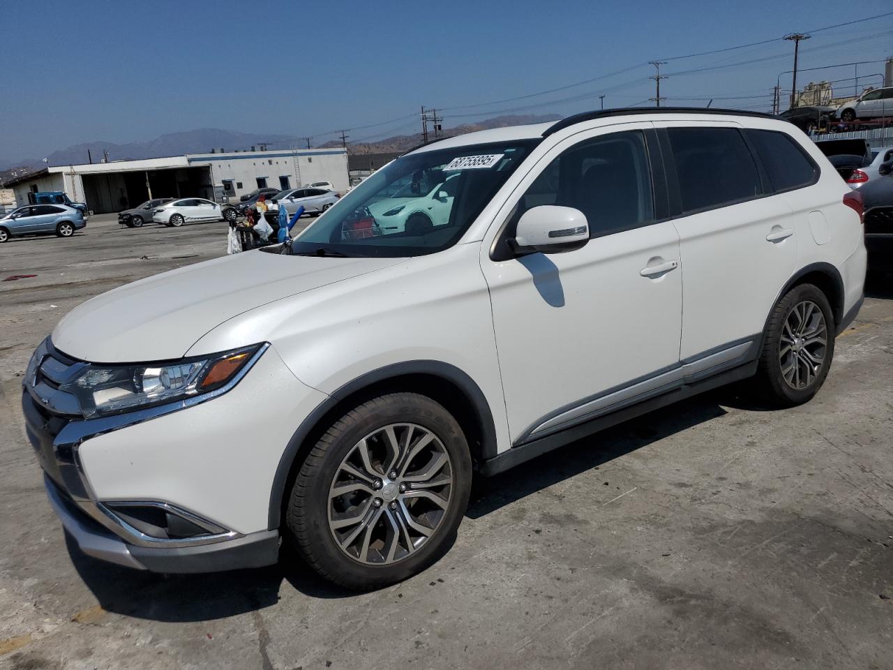 MITSUBISHI OUTLANDER 2016