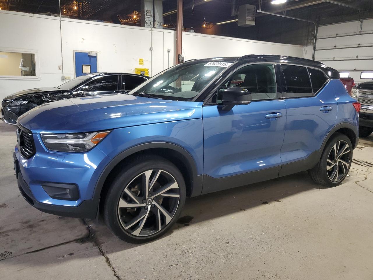VOLVO XC40 T5 R- 2021