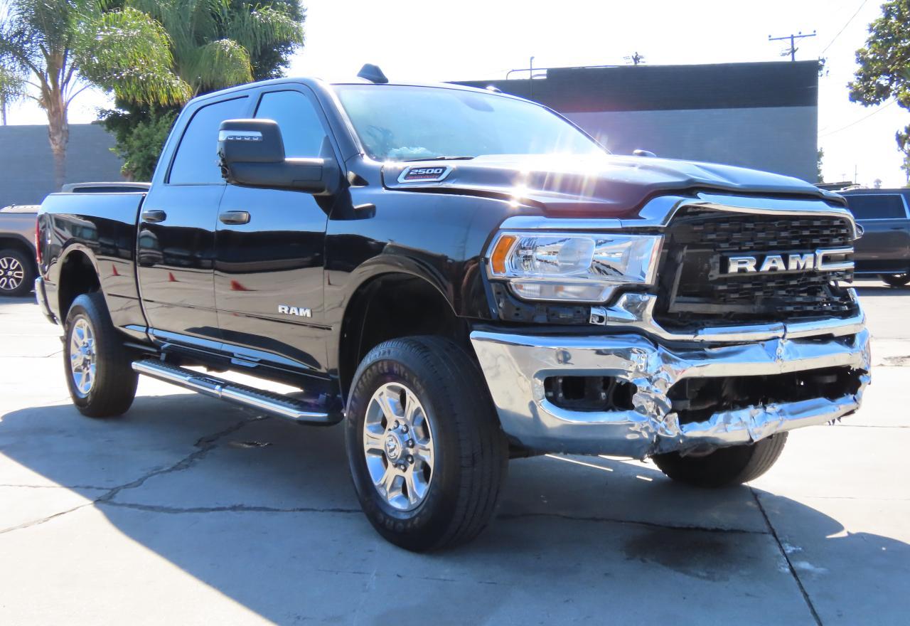 RAM 2500 BIG HORN 2024