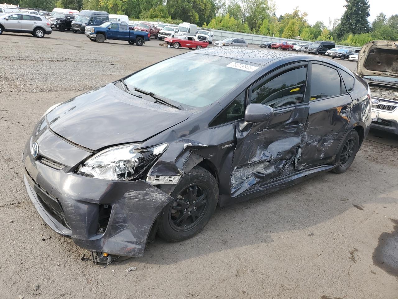 TOYOTA PRIUS 2015