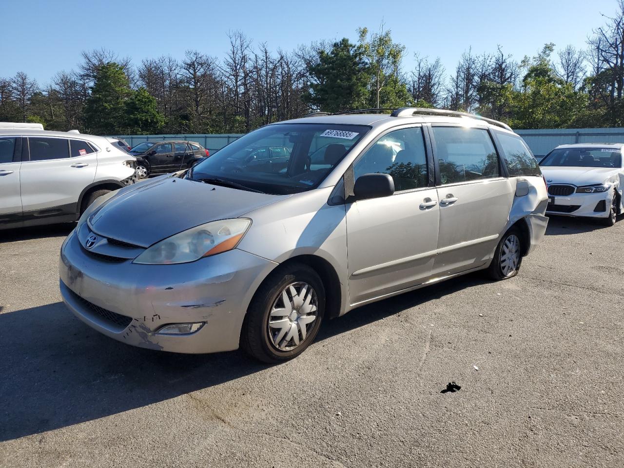 TOYOTA SIENNA CE 2009