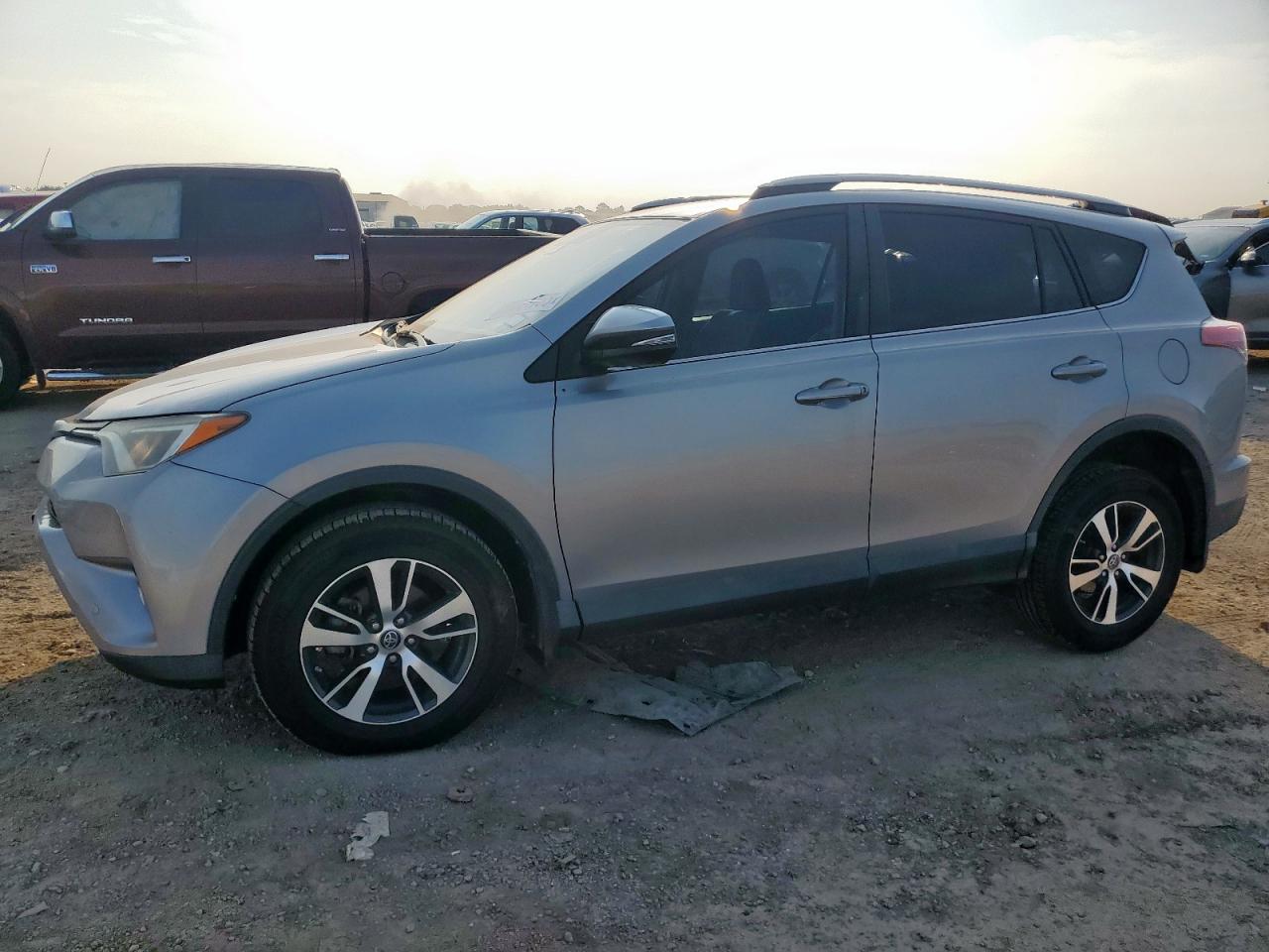 TOYOTA RAV4 2017
