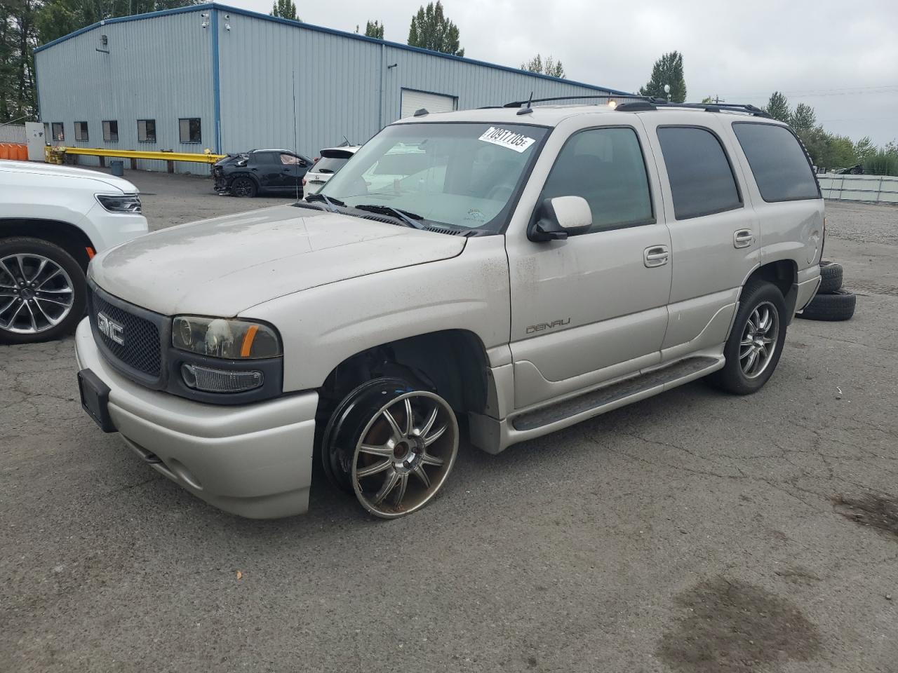 GMC YUKON DENA 2004