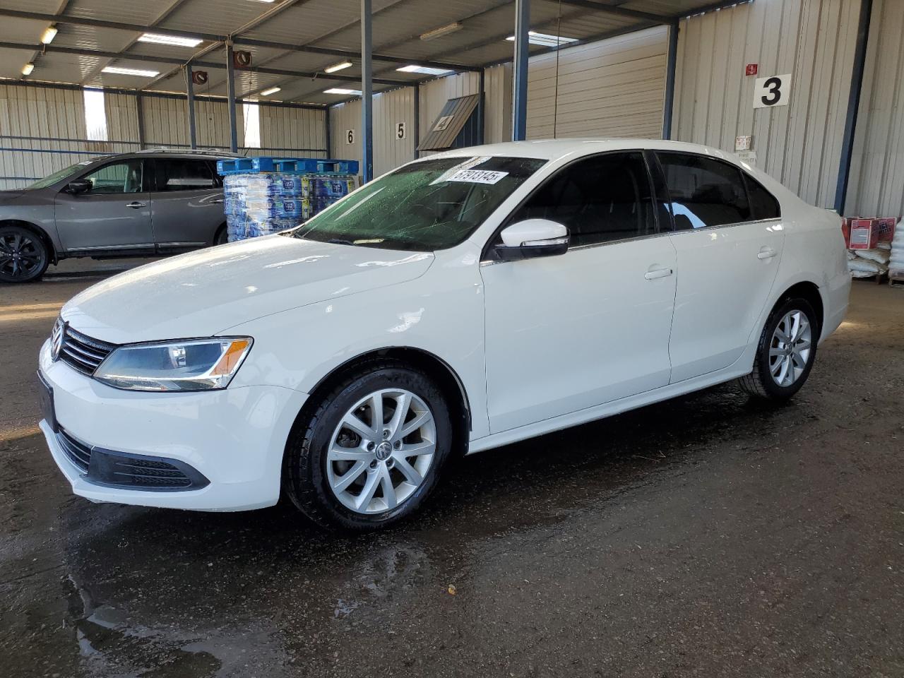 VOLKSWAGEN JETTA SE 2013
