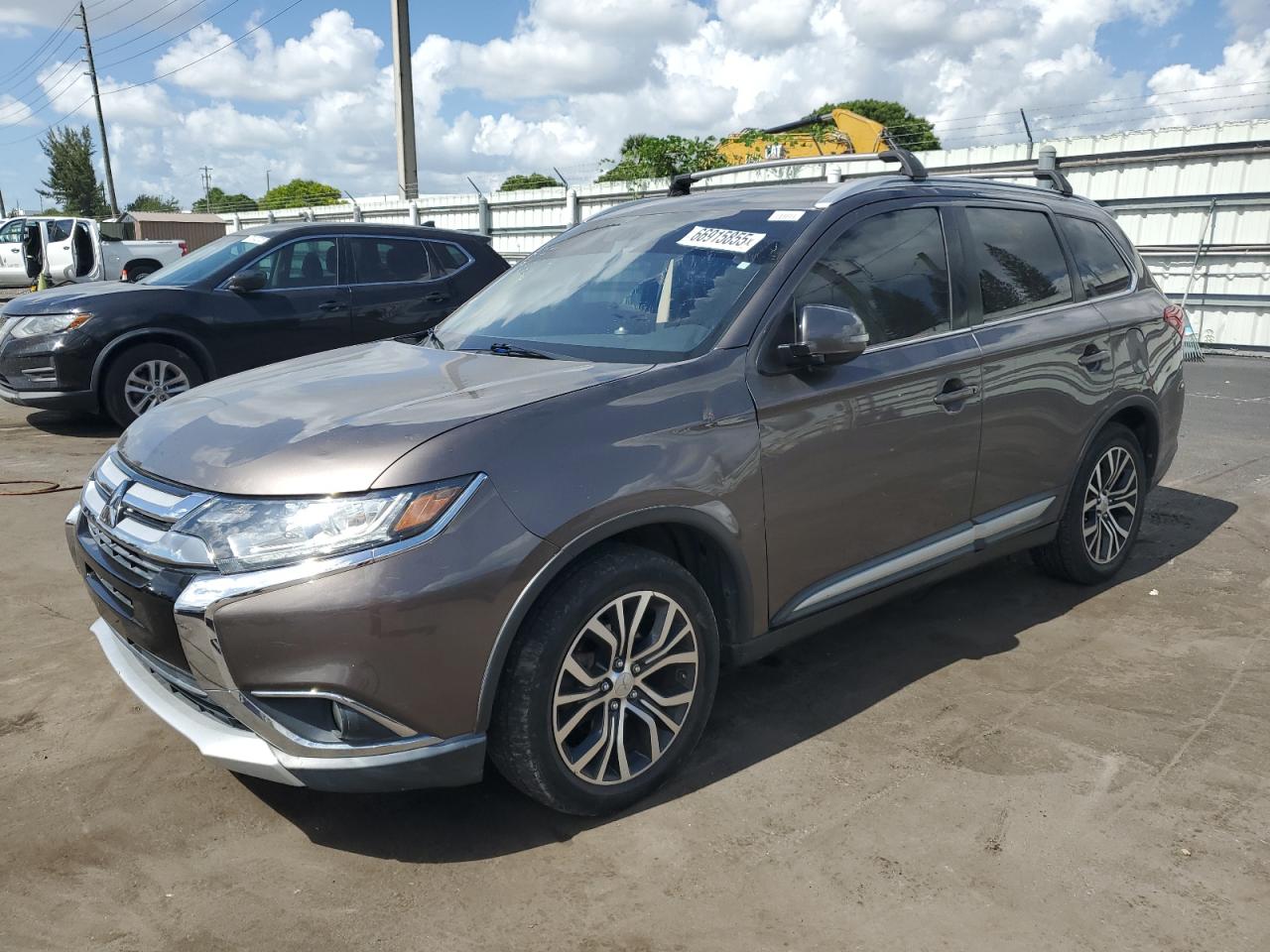 MITSUBISHI OUTLANDER 2017