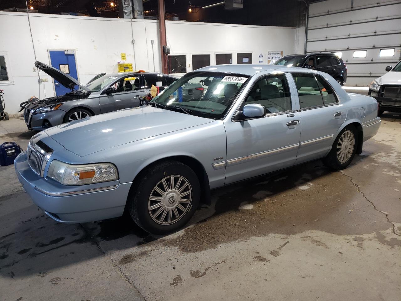 MERCURY GRAND MARQUIS LS 2010