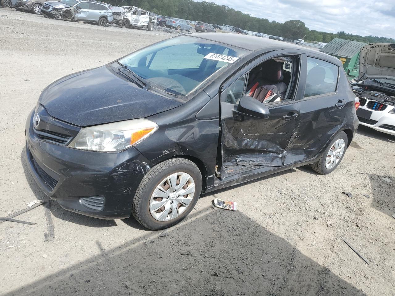 TOYOTA YARIS 2014