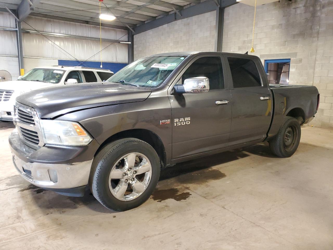RAM 1500 SLT 2016