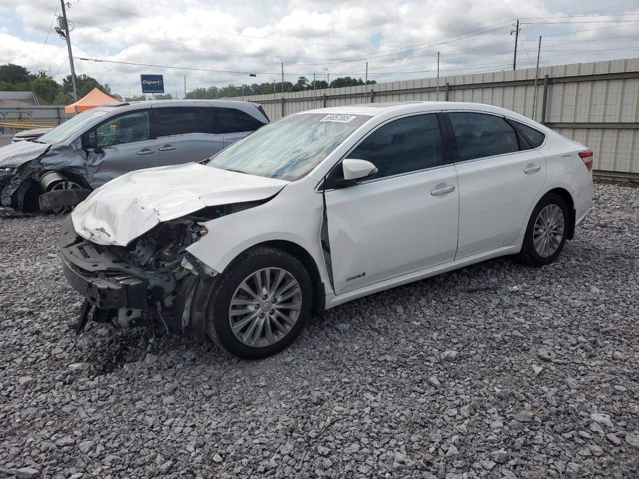 TOYOTA AVALON HYBRID 2015