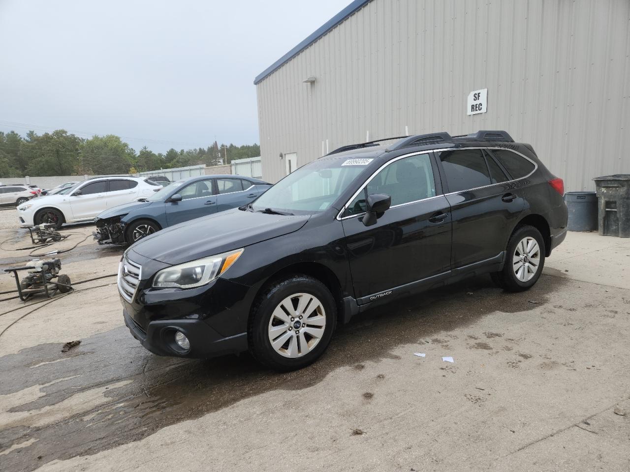 SUBARU OUTBACK 2015
