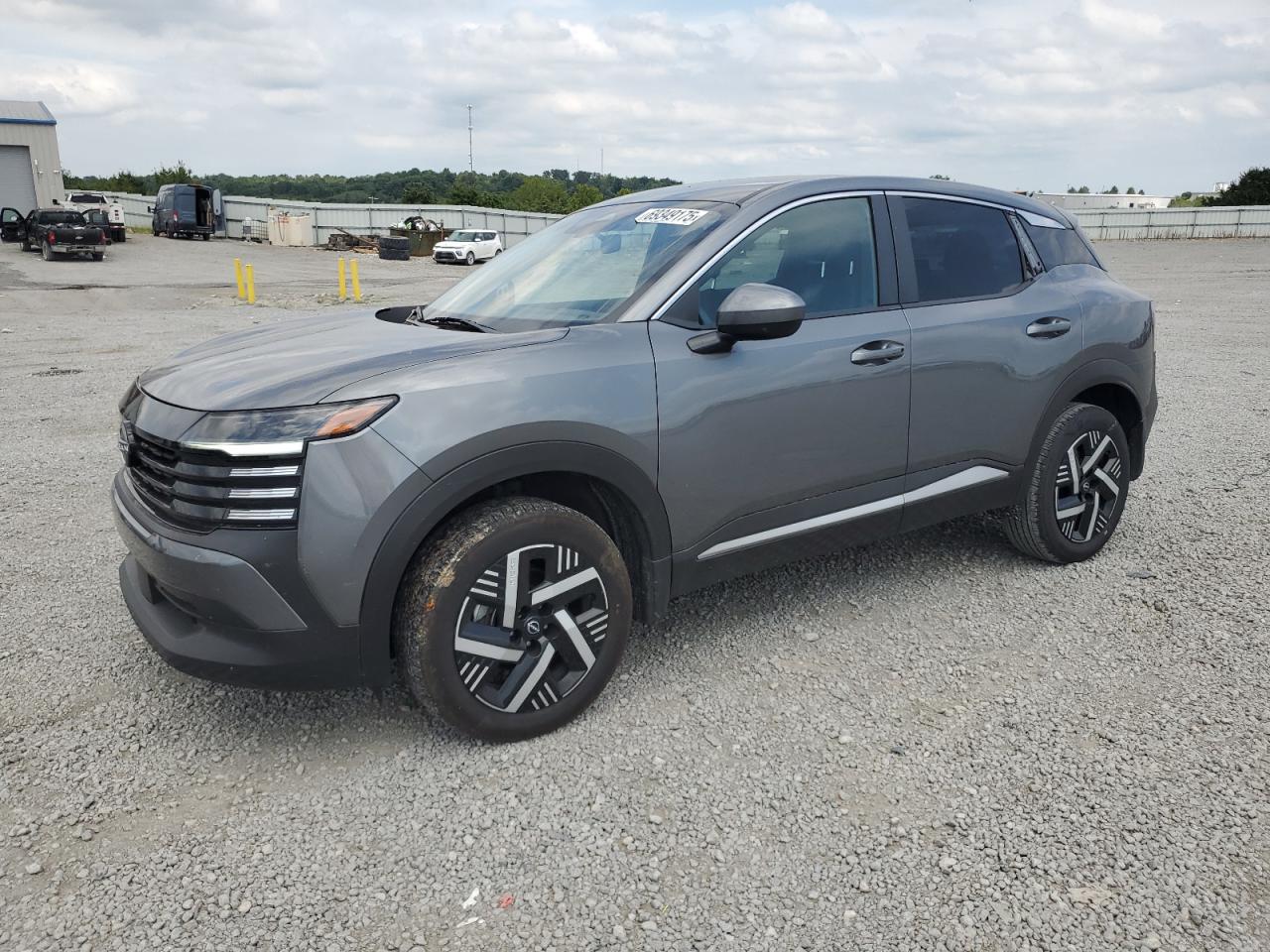 NISSAN KICKS 2025
