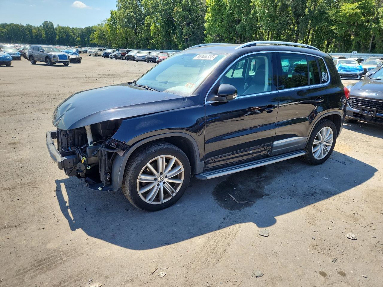 VOLKSWAGEN TIGUAN S 2015