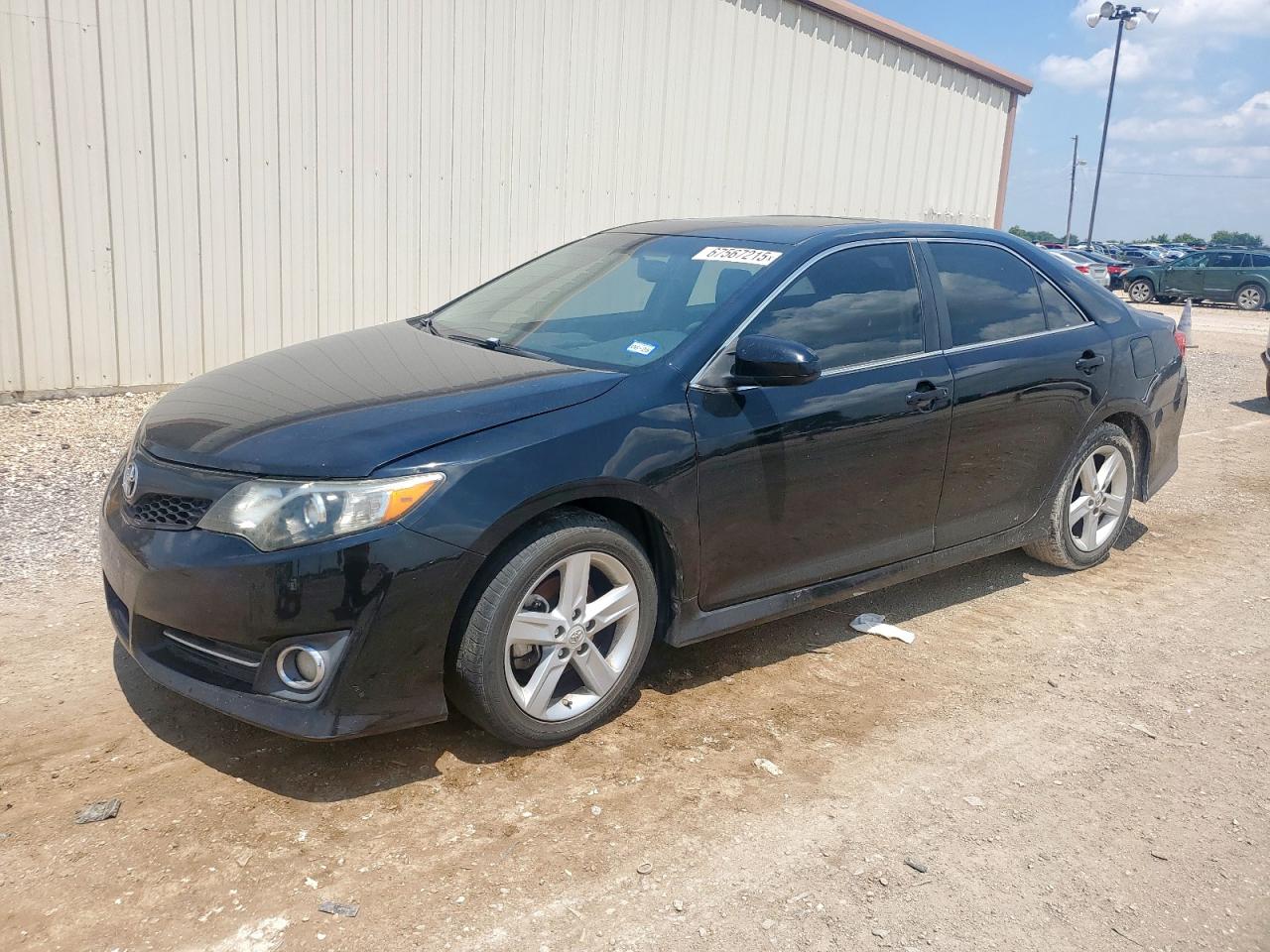 TOYOTA CAMRY L 2014