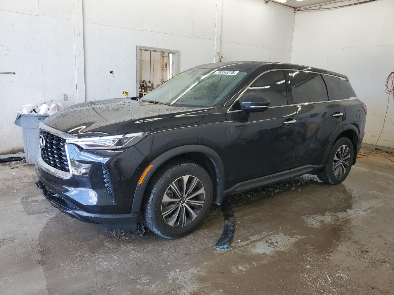 INFINITI QX60 PURE 2024
