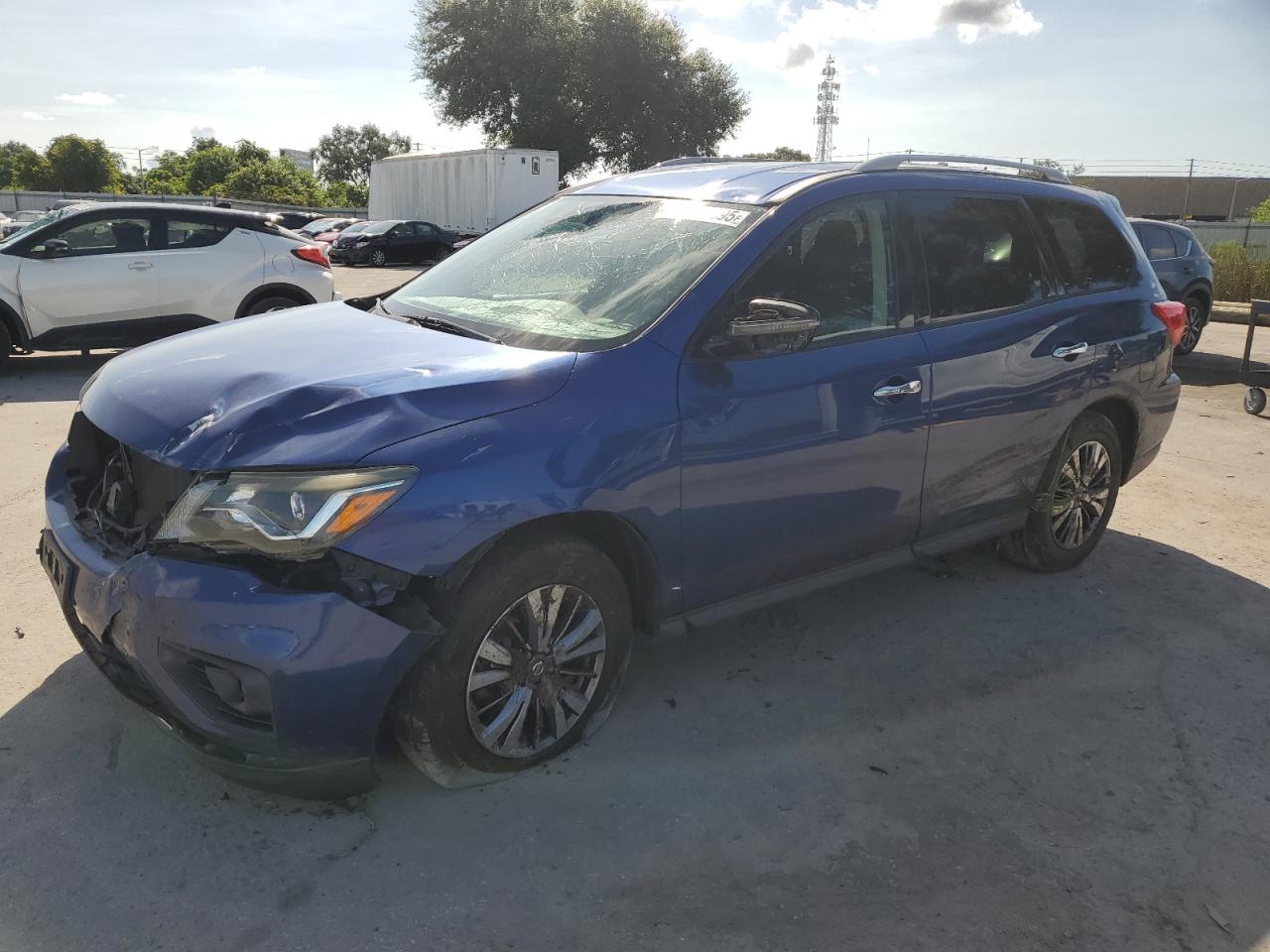 NISSAN PATHFINDER 2018