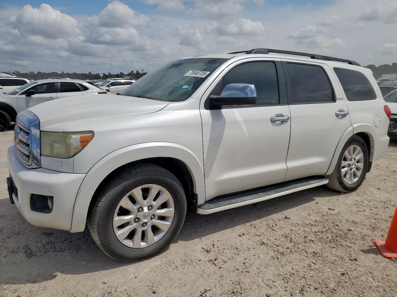 TOYOTA SEQUOIA PL 2013