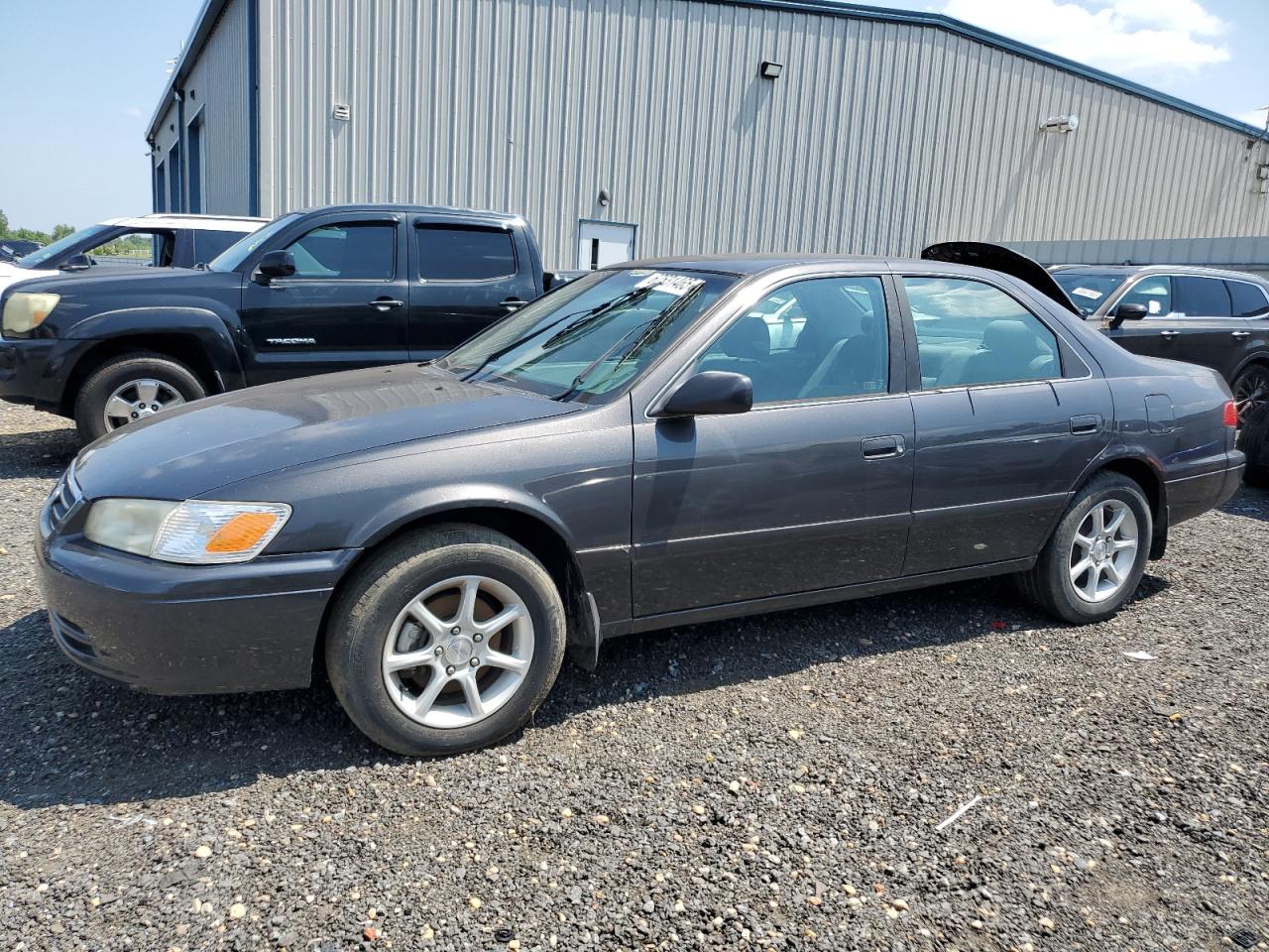 TOYOTA CAMRY CE 2000