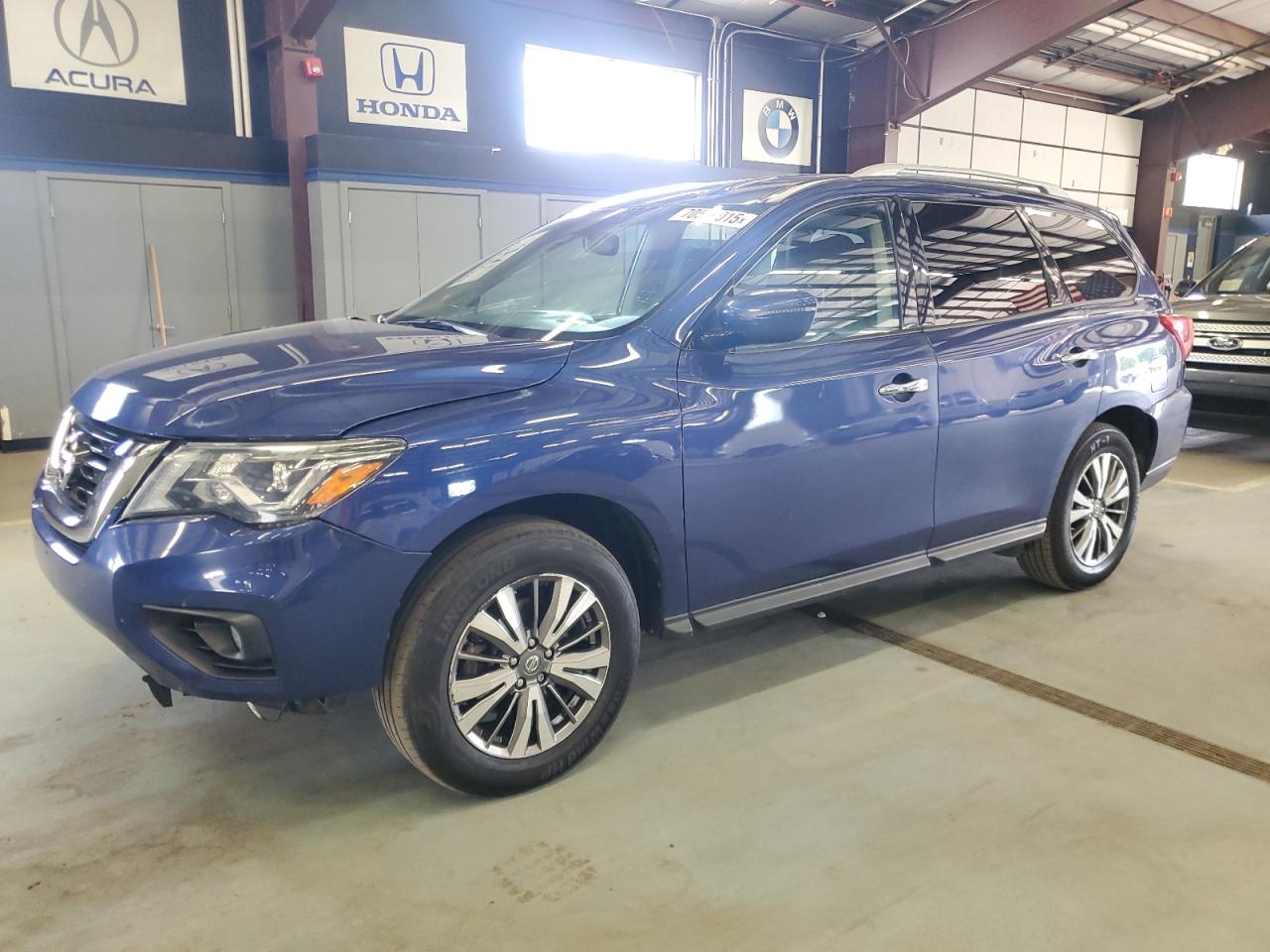 NISSAN PATHFINDER 2019