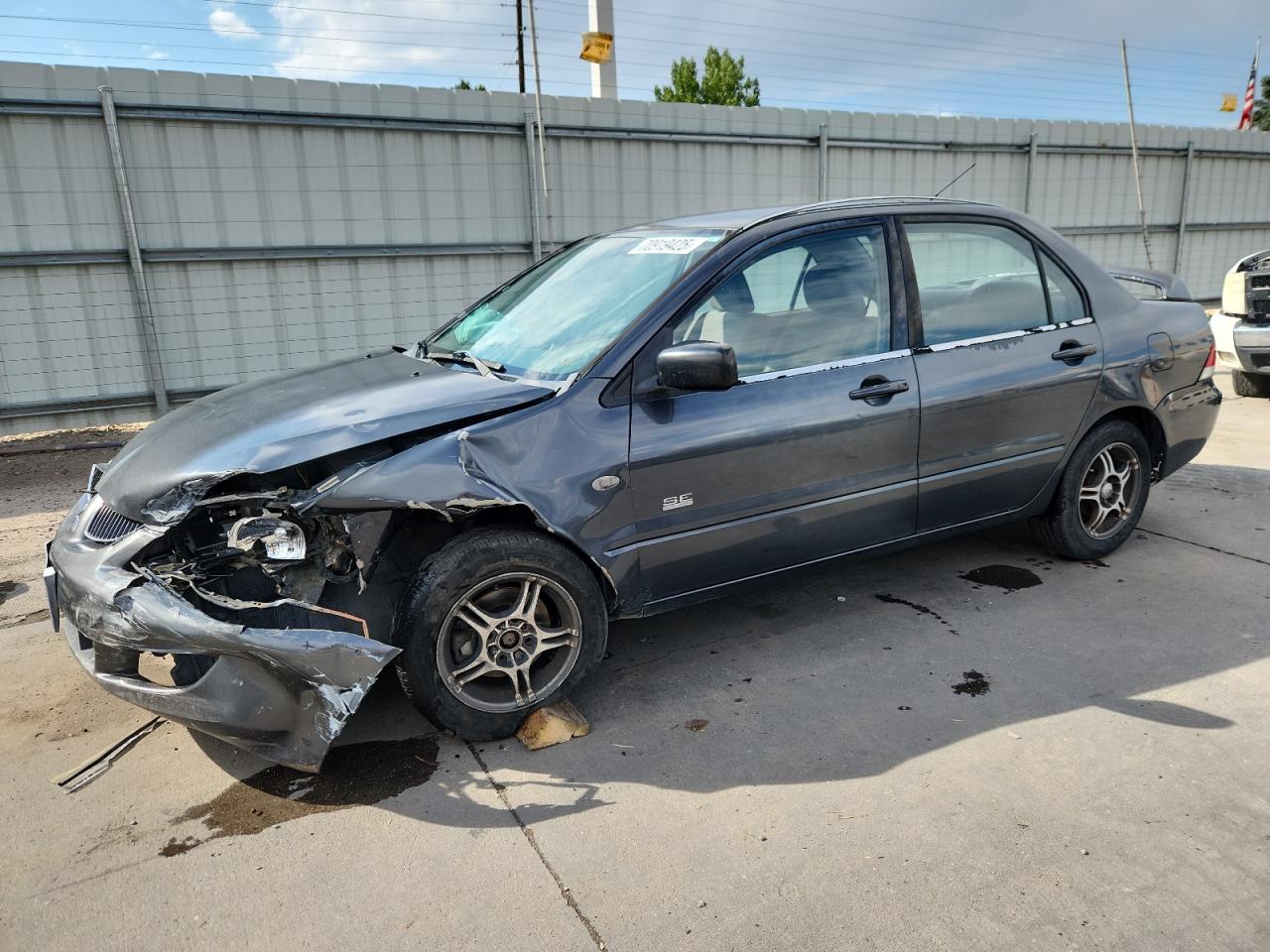 MITSUBISHI LANCER ES 2004