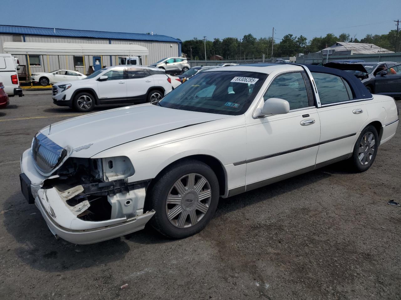 LINCOLN TOWN CAR C 2003