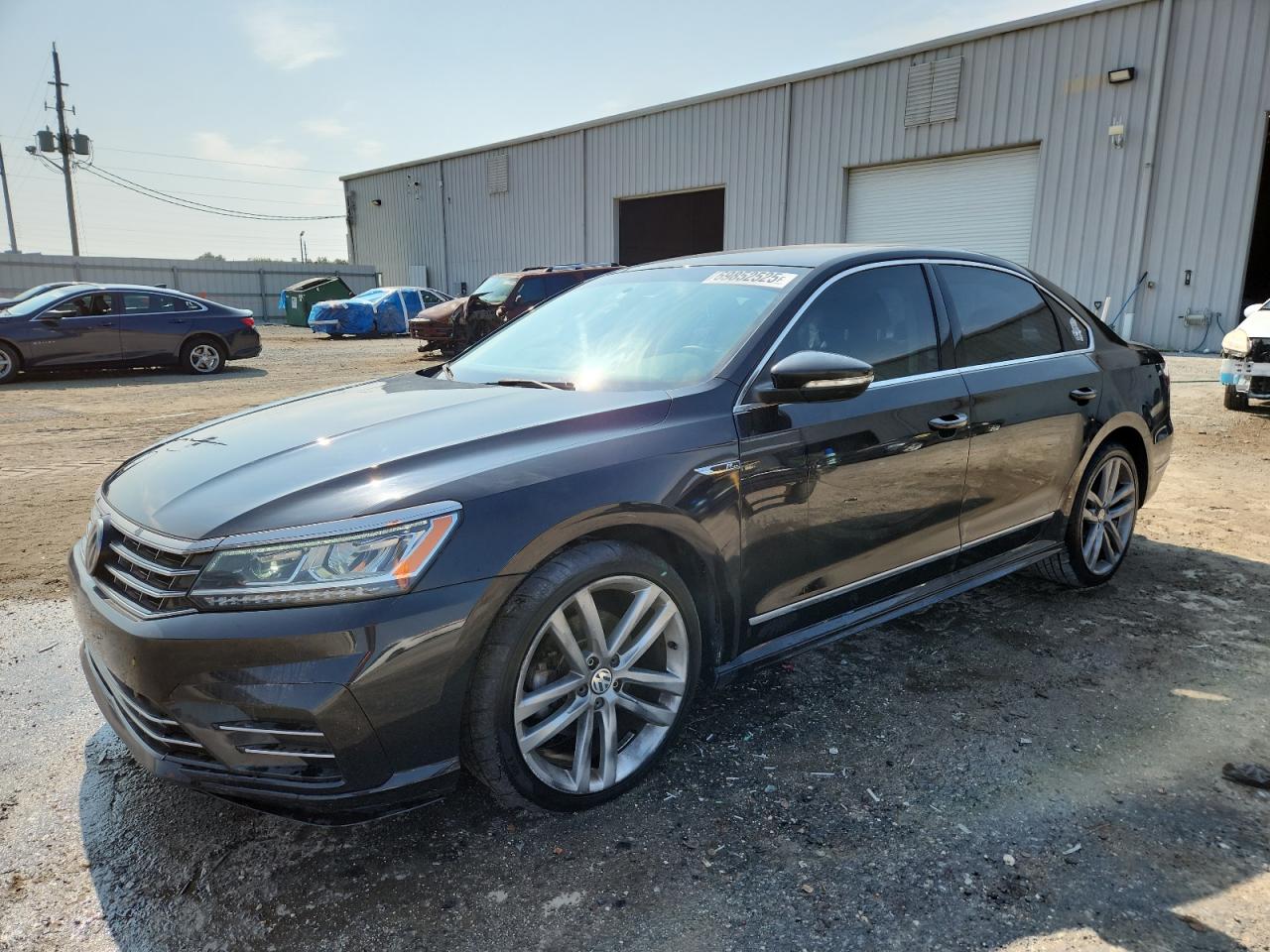VOLKSWAGEN PASSAT R-L 2017