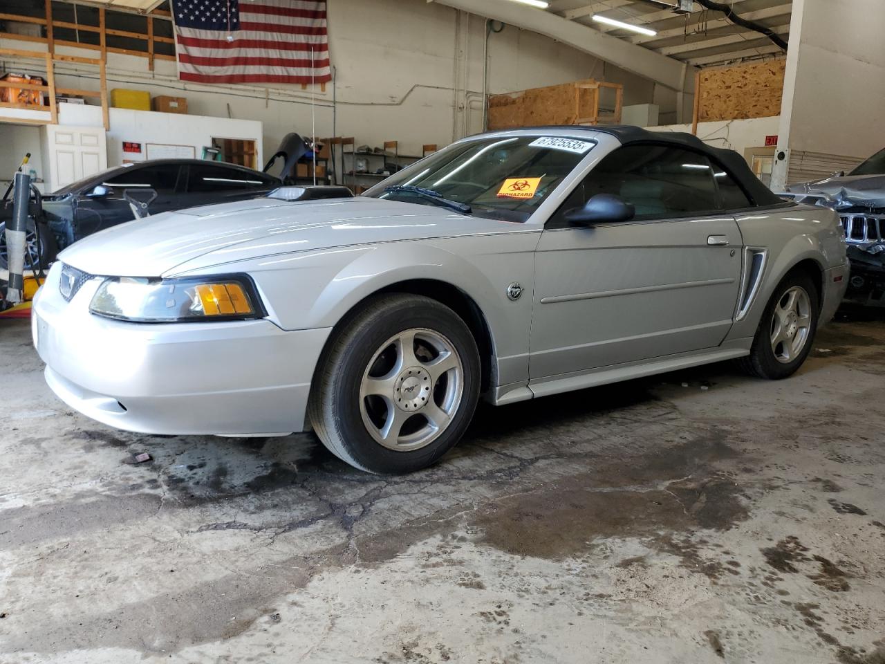 FORD MUSTANG 2004