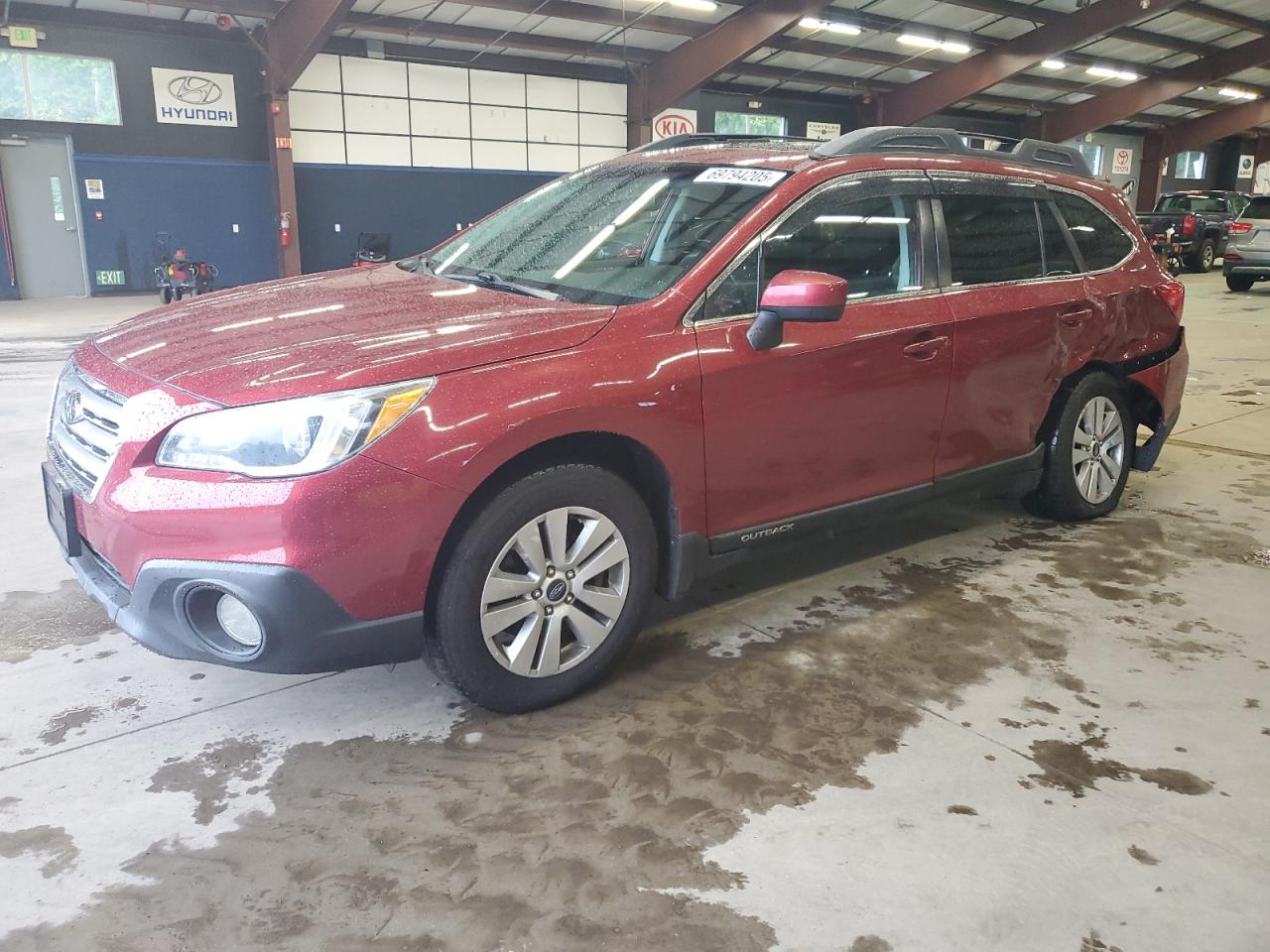 SUBARU OUTBACK 2. 2016