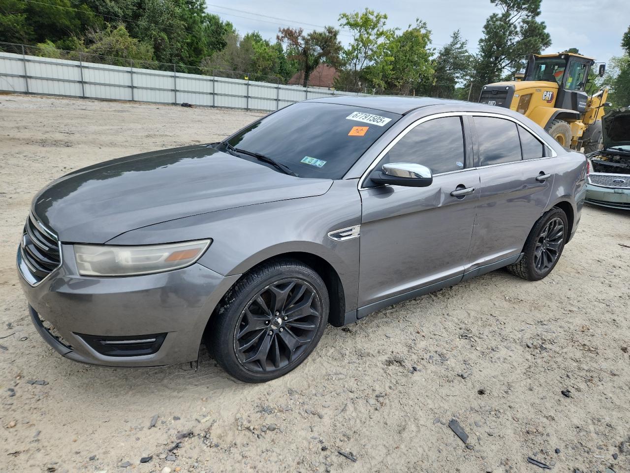 FORD TAURUS LIM 2014
