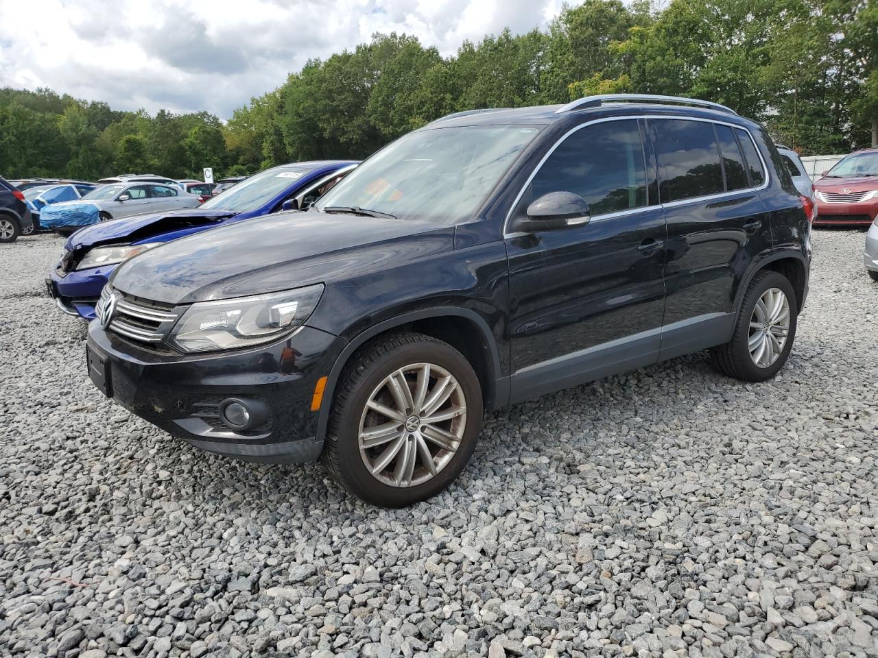 VOLKSWAGEN TIGUAN S 2016