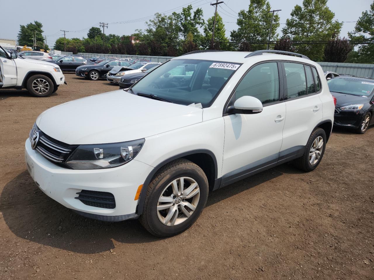 VOLKSWAGEN TIGUAN S 2015