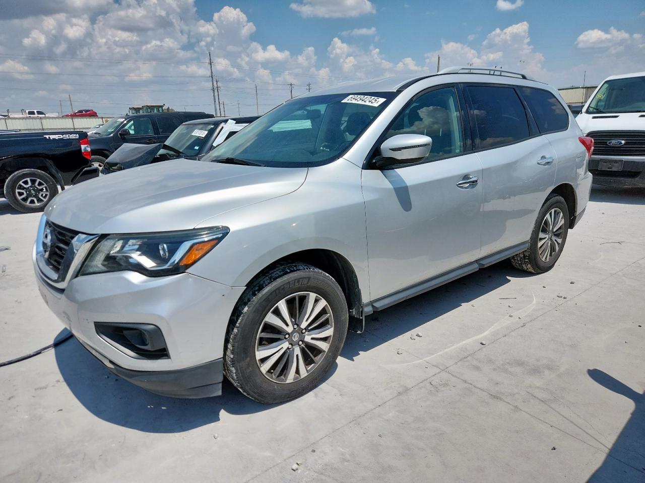 NISSAN PATHFINDER 2017