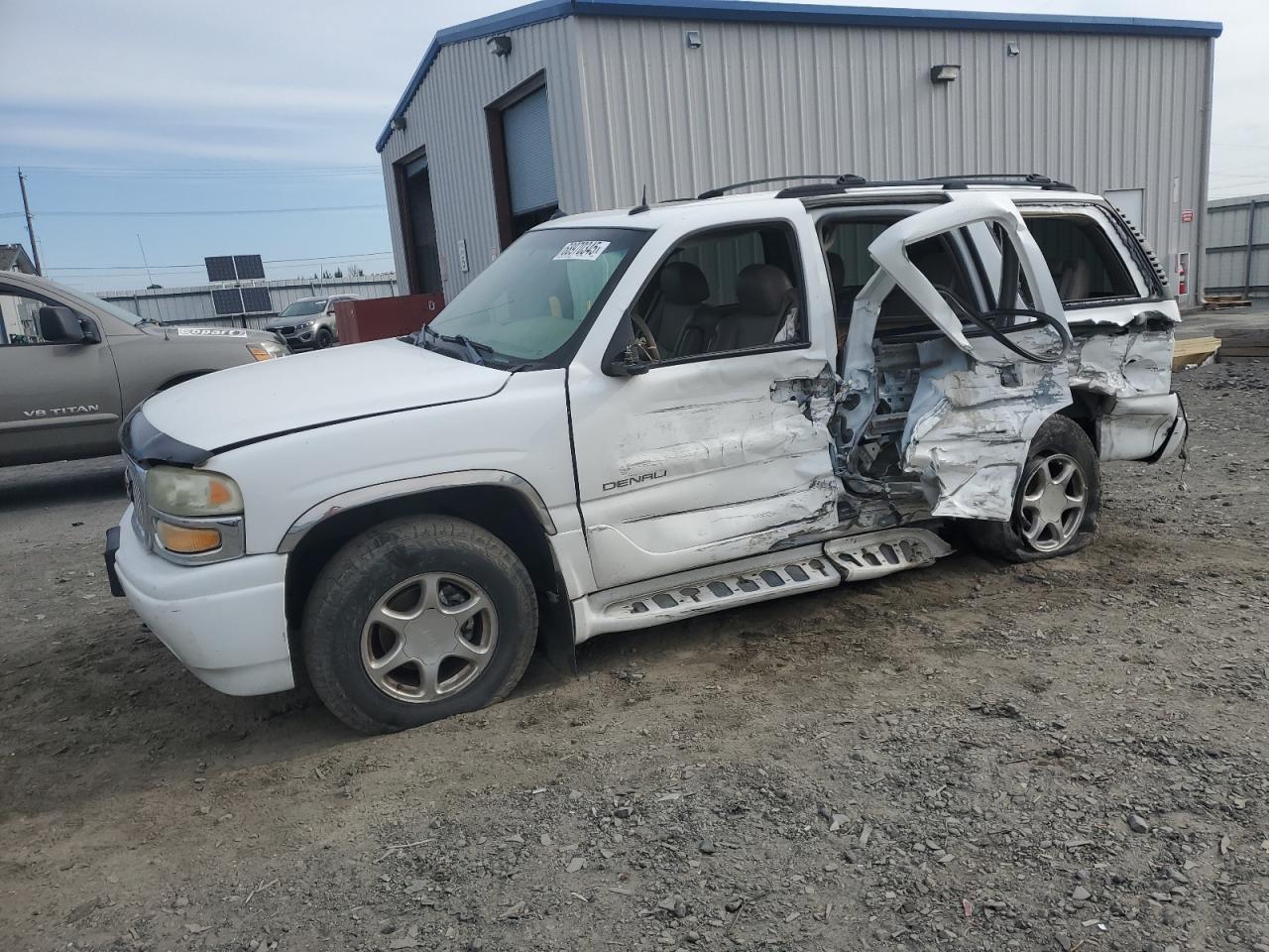 GMC YUKON DENA 2003