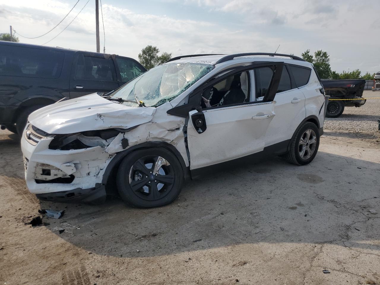 FORD ESCAPE SE 2015