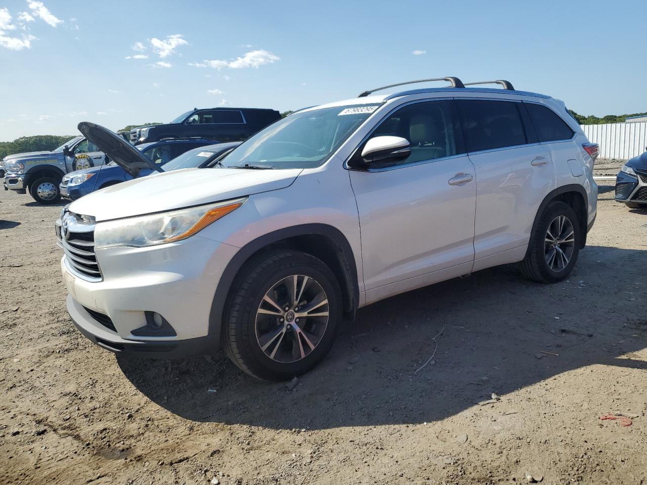 TOYOTA HIGHLANDER 2016