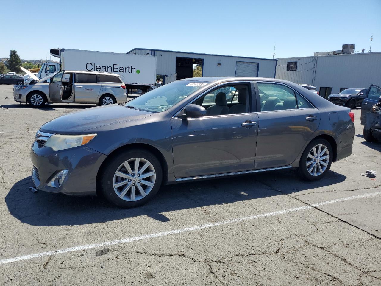 TOYOTA CAMRY L 2013