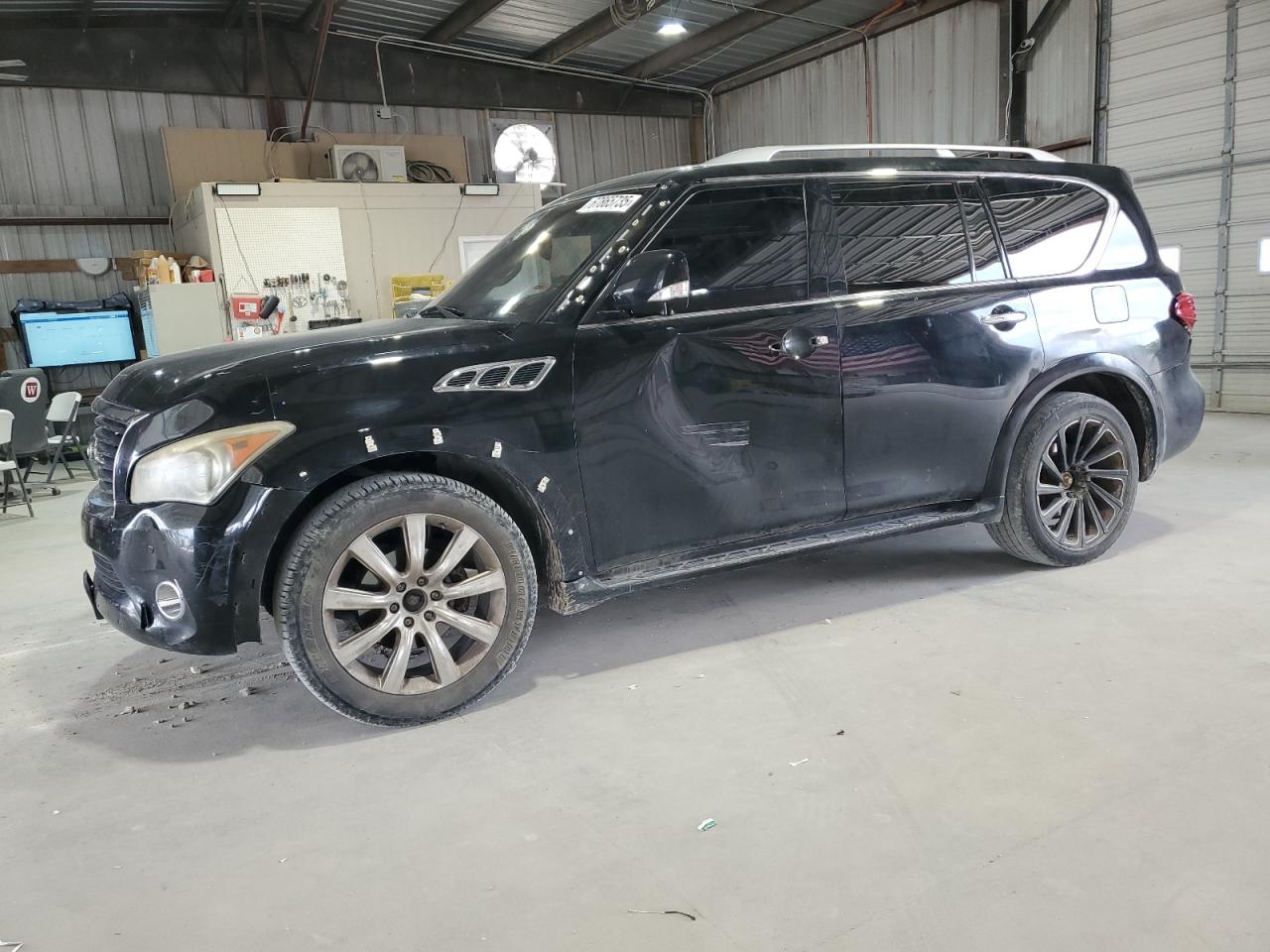 INFINITI QX56 2011