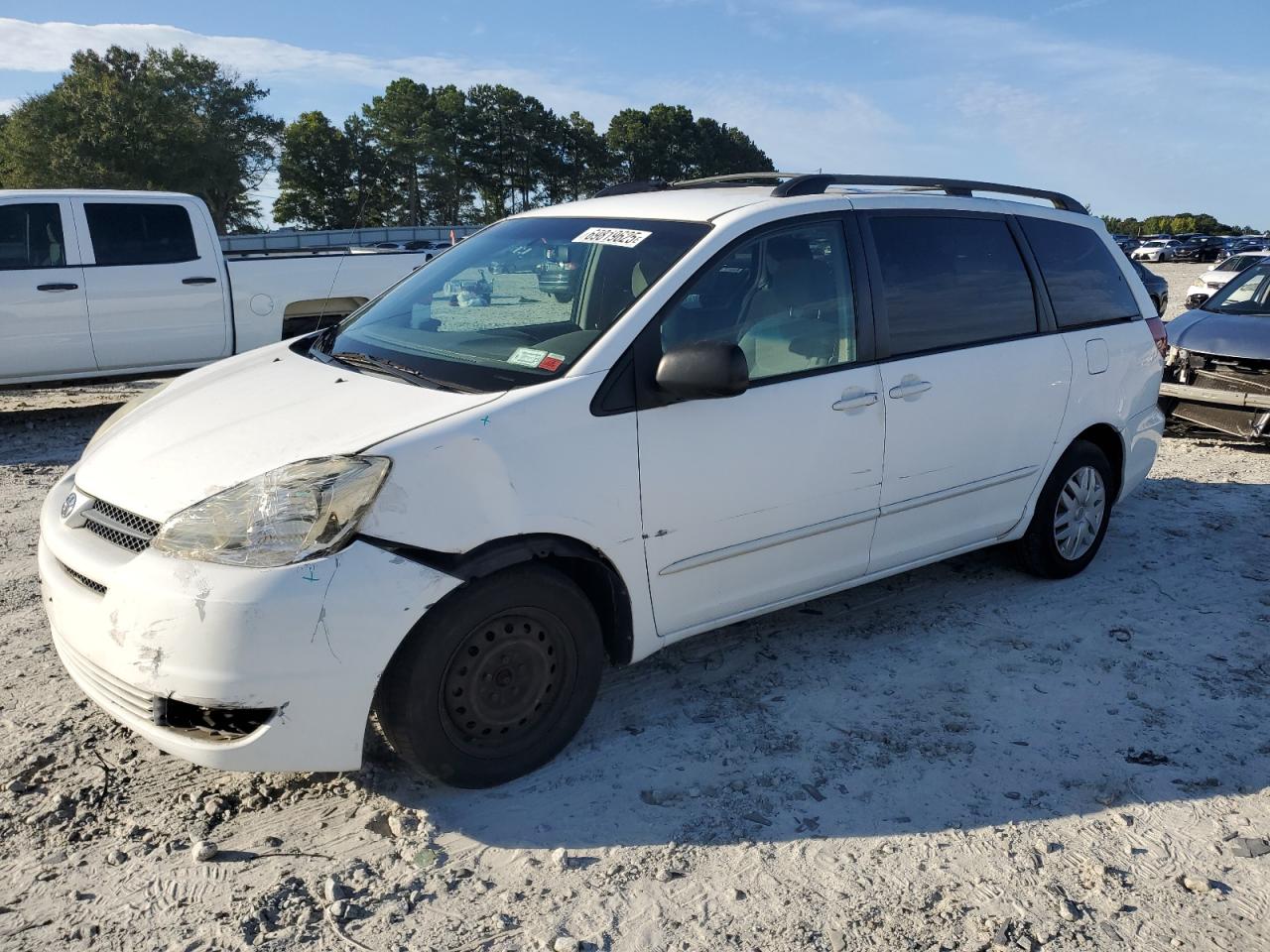 TOYOTA SIENNA CE 2005