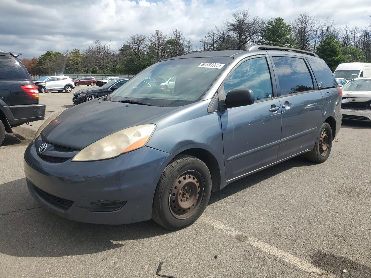 TOYOTA SIENNA 2010