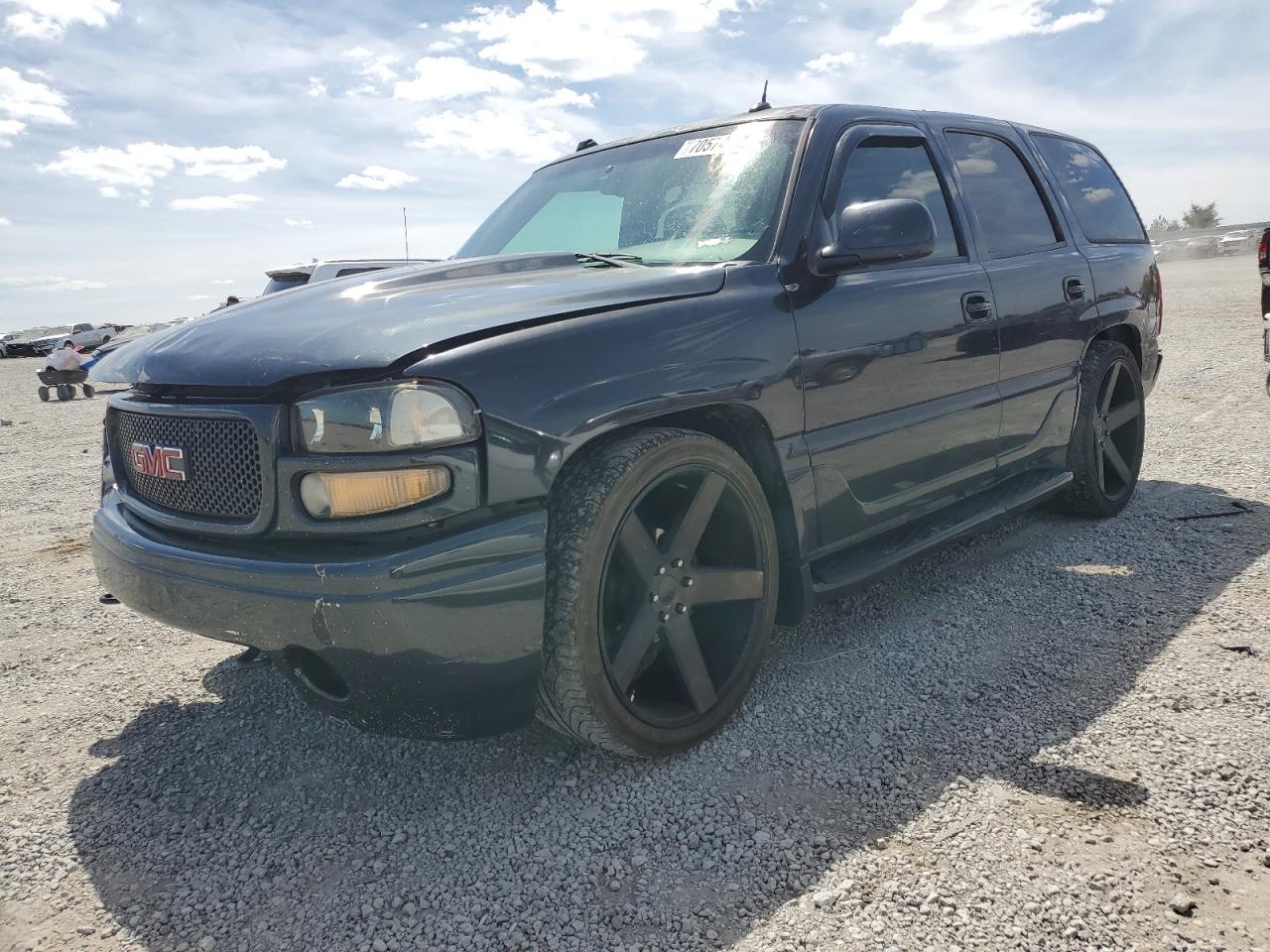 GMC YUKON DENA 2004