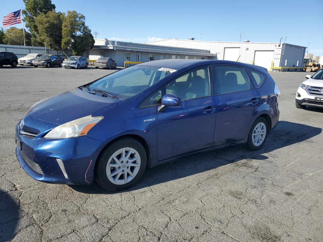 TOYOTA PRIUS V 2013