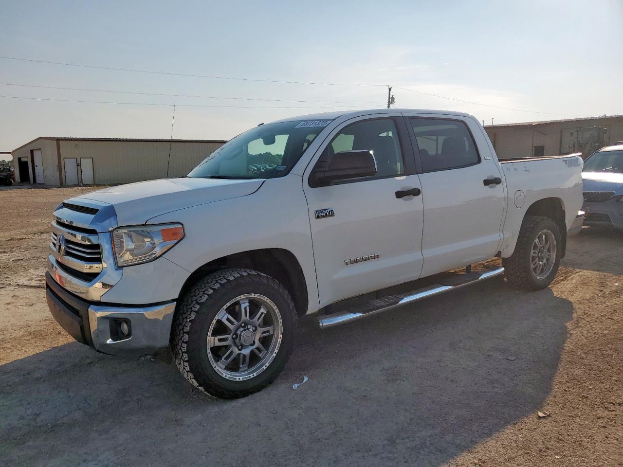 TOYOTA TUNDRA CRE 2017