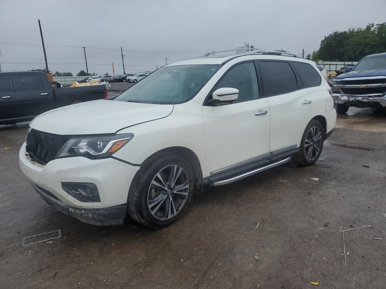 NISSAN PATHFINDER 2018