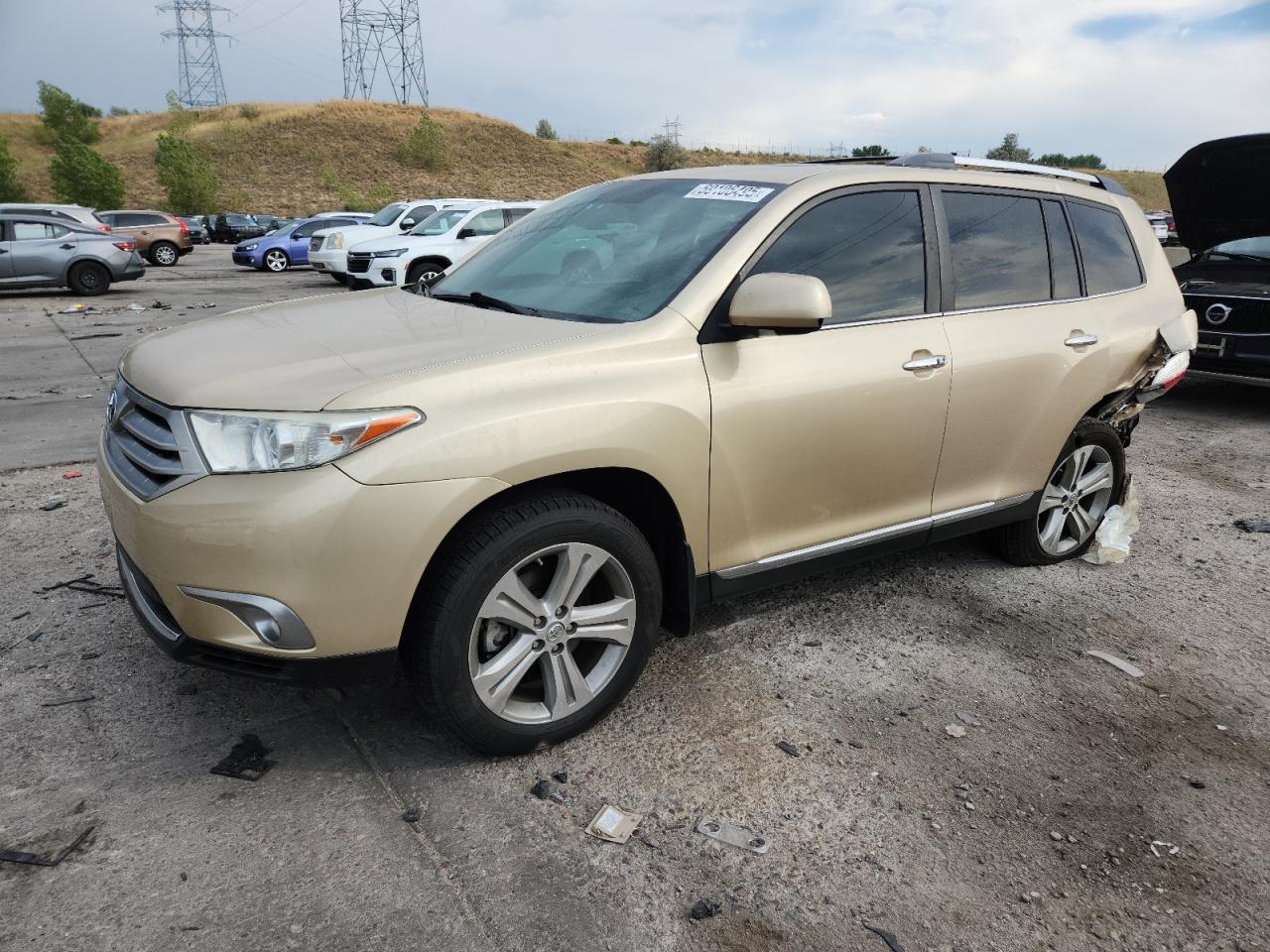 TOYOTA HIGHLANDER 2013