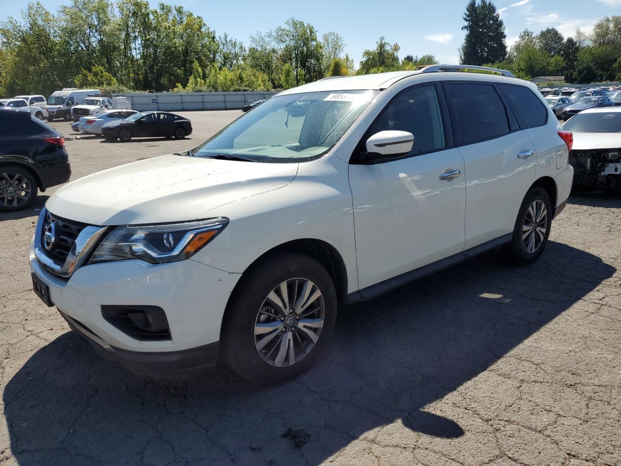 NISSAN PATHFINDER 2019