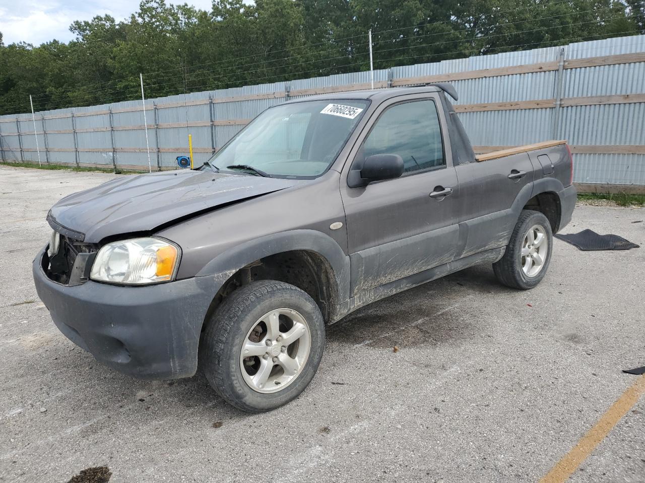 MAZDA TRIBUTE 2005