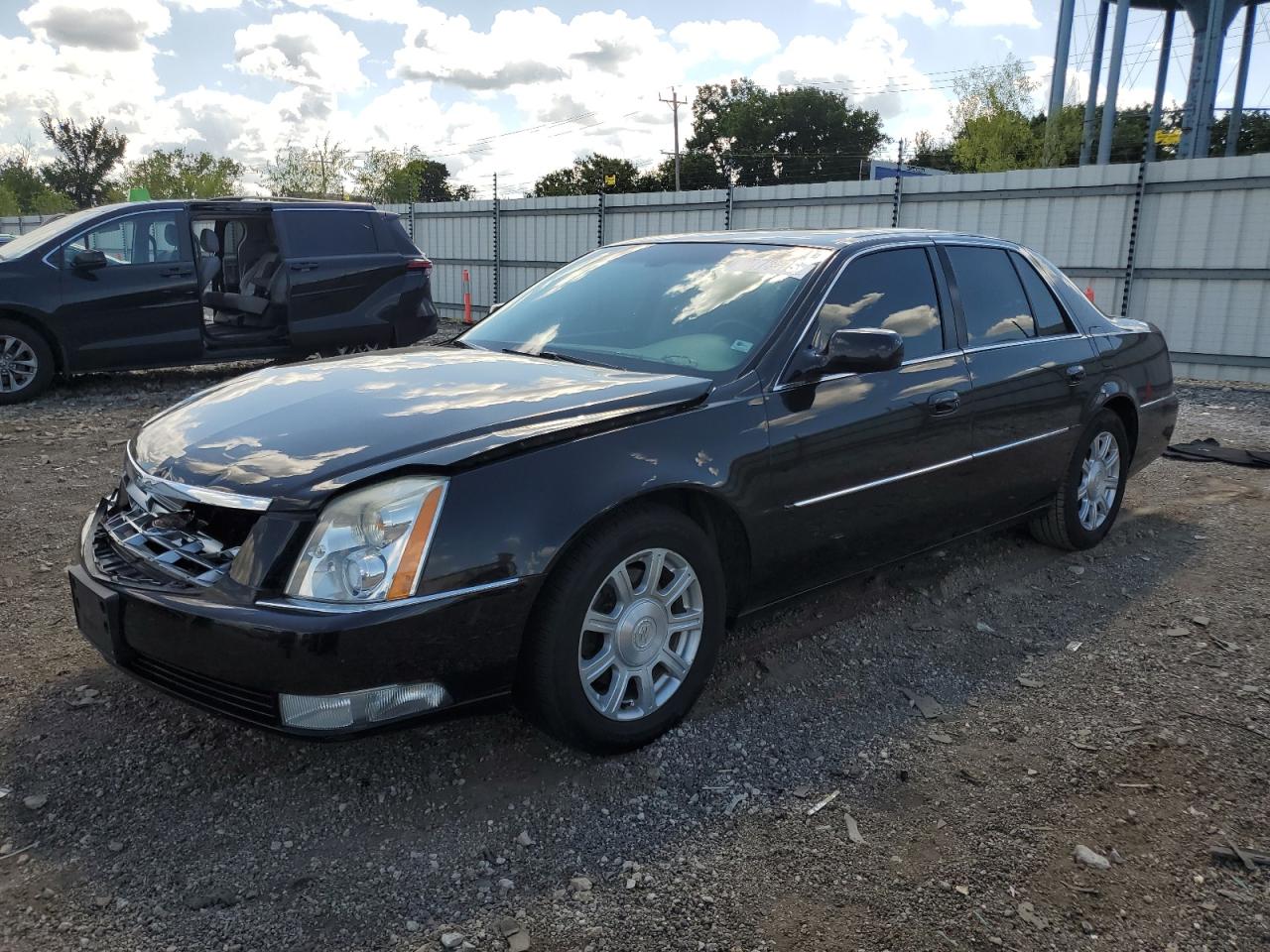 CADILLAC DTS 2010