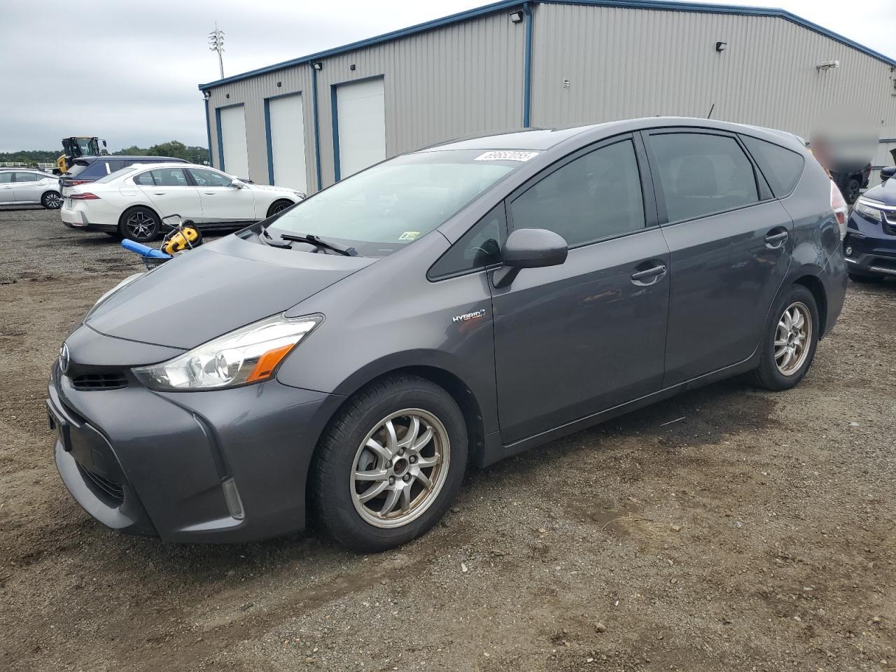 TOYOTA PRIUS V 2015