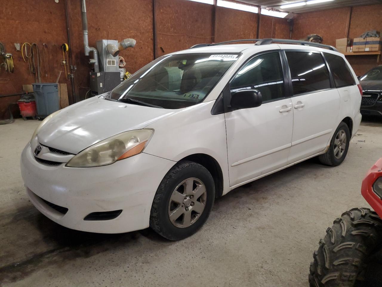 TOYOTA SIENNA CE 2006